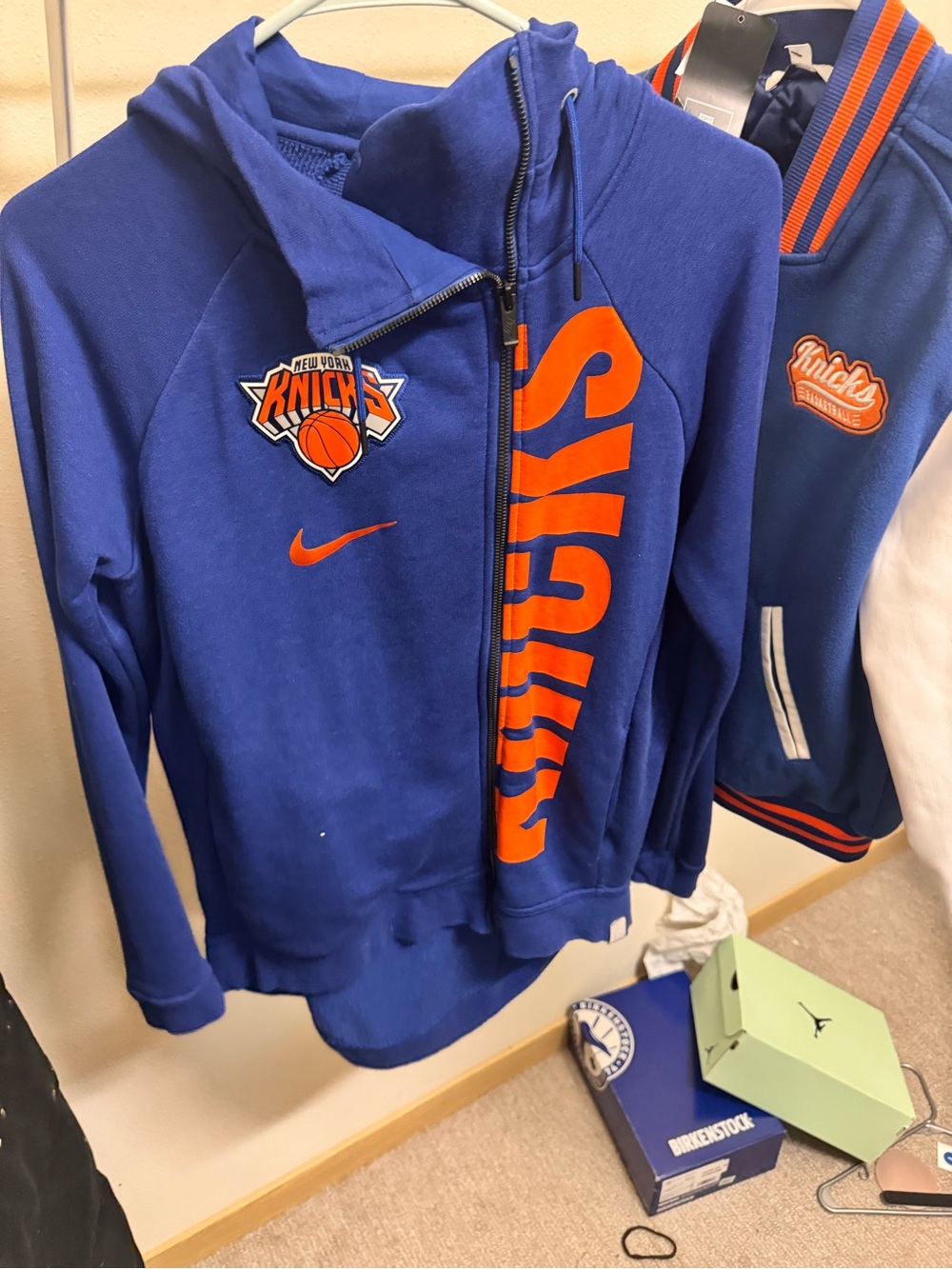 Nike New York Knicks Blue & Orange Full-Zip Hoodie